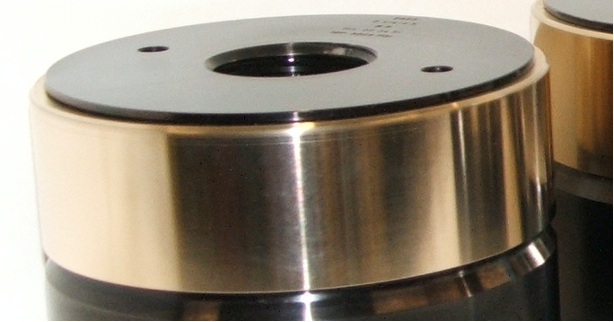 Protective cover (on a hydraulic nut locking collar)